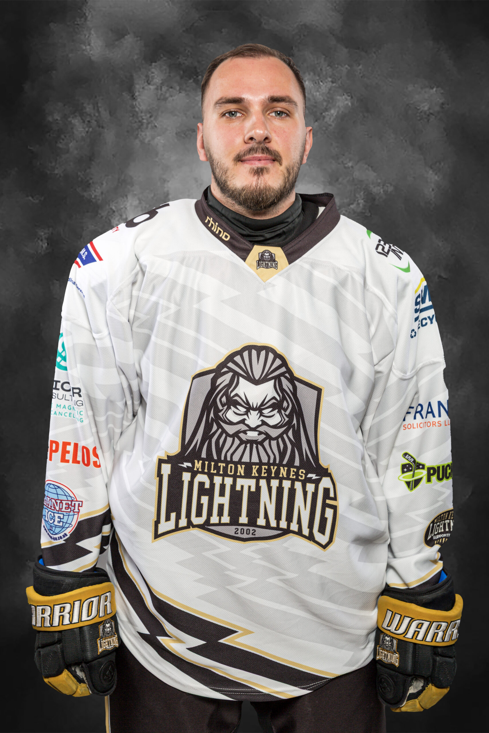 23 Dominik Gabaj Front