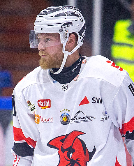 20240920-Erik-Gollenbeck-Saale-Bulls-Halle-460-EISHOCKEY-INFO