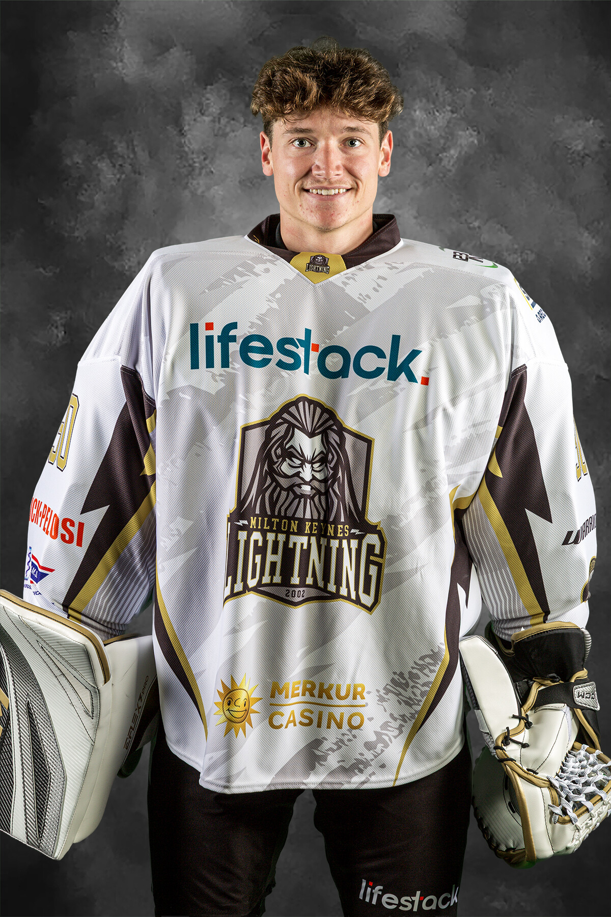 30 Jared Whale Front.jpg_compressed